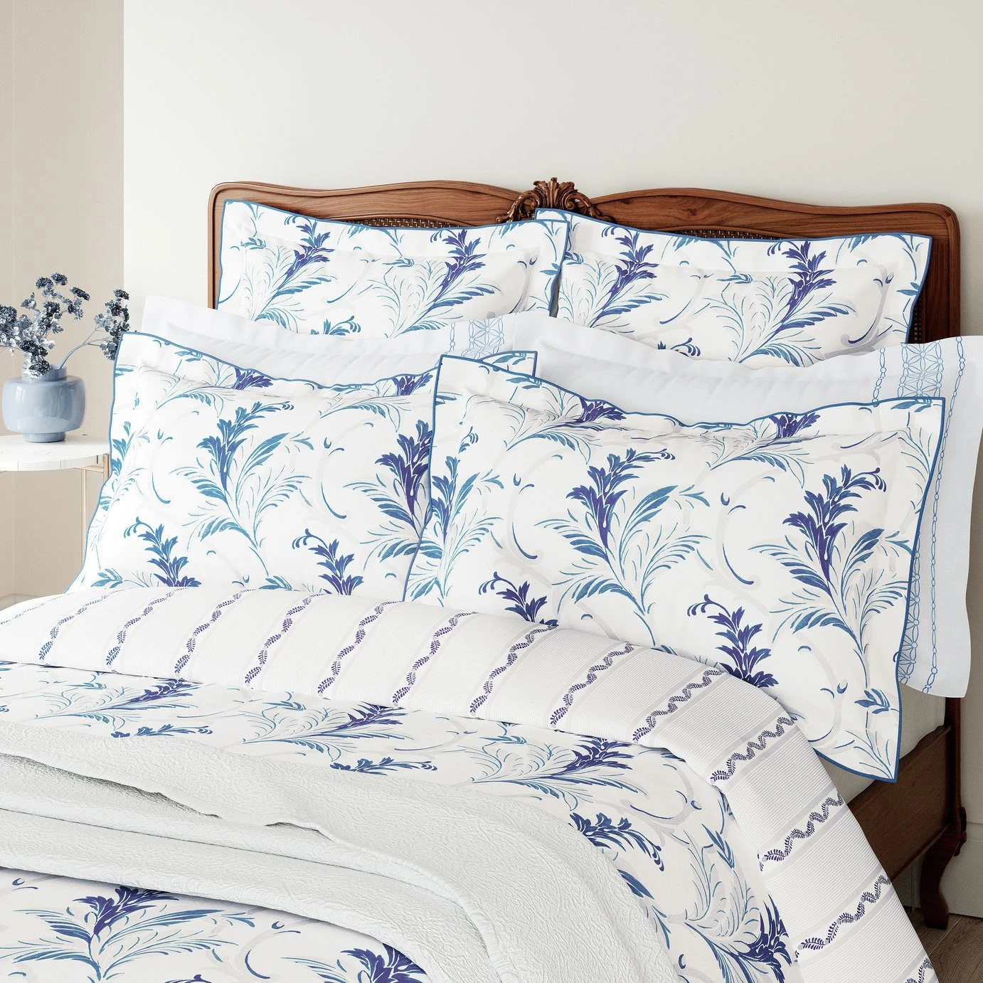 V&A Cotton 200 TC Baroque Patterned Pillowcase - Blue 2 V&A Cotton 200 TC Baroque Patterned Pillowcase - Blue - Image 2