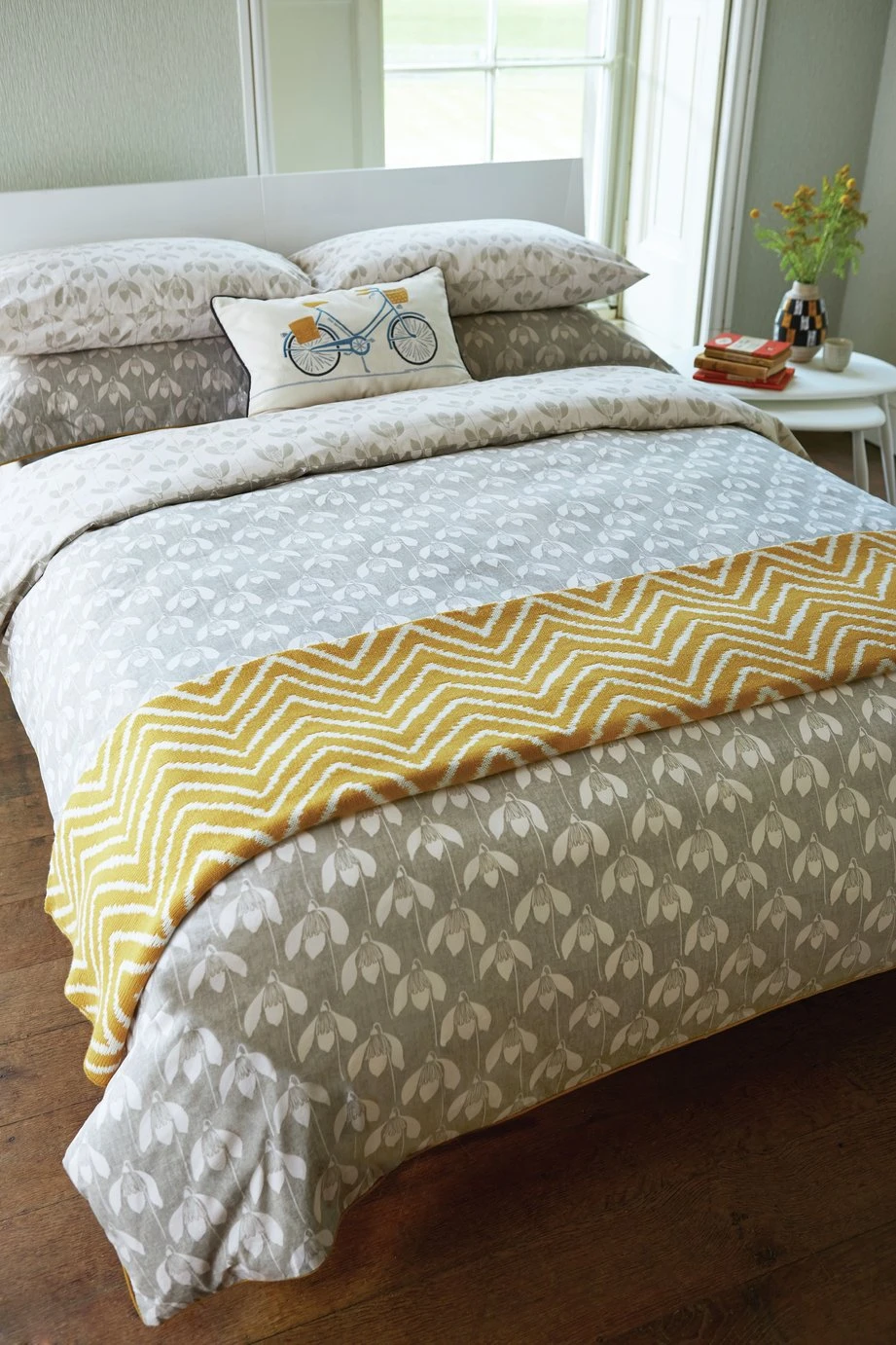 Scion Cotton Snowdrop Flower Pillowcase - Grey 2 Scion Cotton Snowdrop Flower Pillowcase - Grey - Image 2