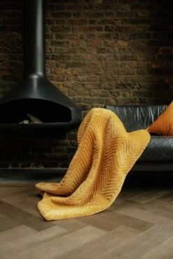 Dreamland Deluxe Velvet Mustard Heated Throw - Large -Home Products Store 4844994 R Z013A