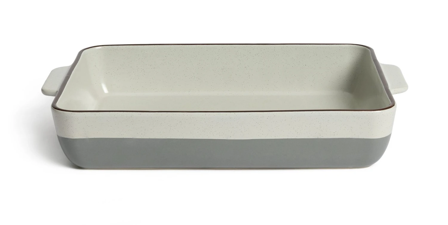 Habitat Speckle 29cm Medium Ceramic Roaster 4 Habitat Speckle 29cm Medium Ceramic Roaster - Image 4