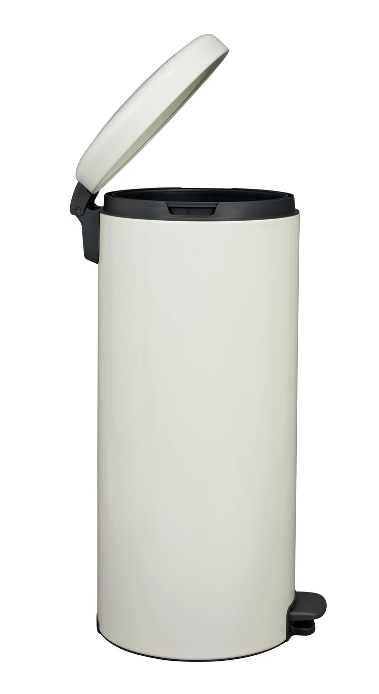 Brabantia 30 Litre Newlcon Pedal Bin - White 4 Brabantia 30 Litre Newlcon Pedal Bin - White - Image 4