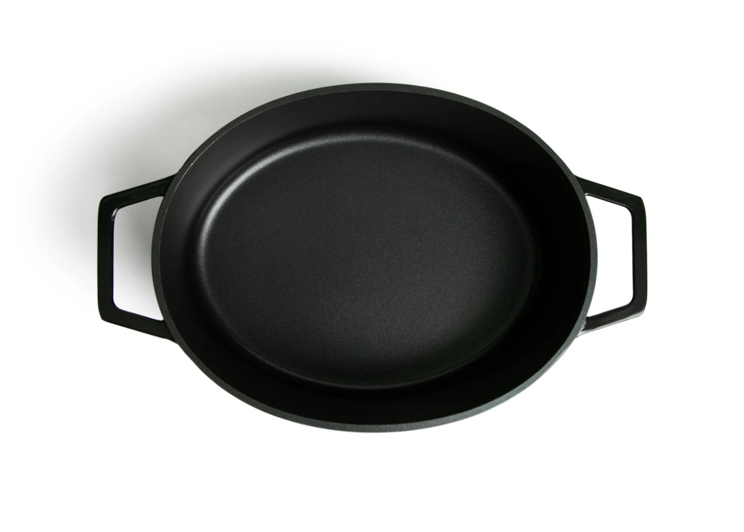 Habitat 3.6 Litre Cast Aluminium Casserole Dish - Black 3 Habitat 3.6 Litre Cast Aluminium Casserole Dish - Black - Image 3