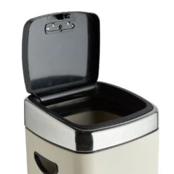 Habitat 30 Litre Square Touch Top Bin - Cream -Home Products Store 9212679 R Z003A