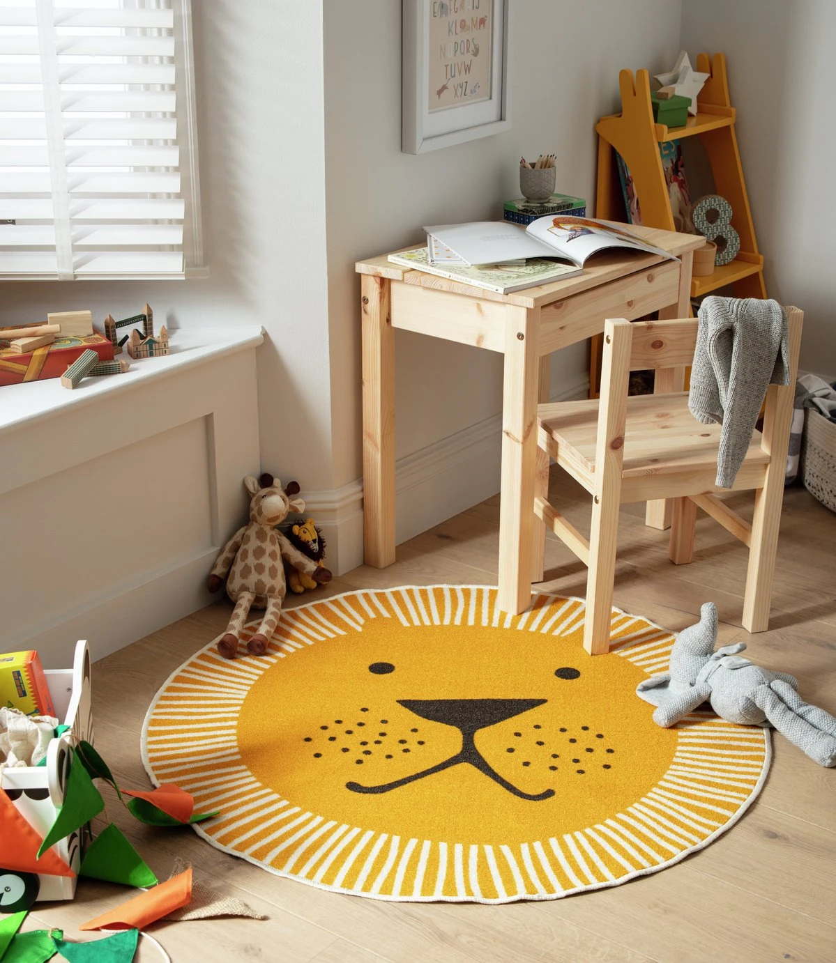 Habitat Kids Lion Face Circle Rug - Yellow - 100x100cm 2 Habitat Kids Lion Face Circle Rug - Yellow - 100x100cm - Image 2
